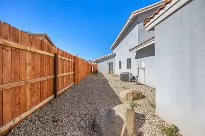 8541 Dove Creek, Hesperia, CA 92344 - Photo 27