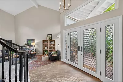 21352 Silvertree Lane, Rancho Santa Margarita, CA 92679 - Photo 13