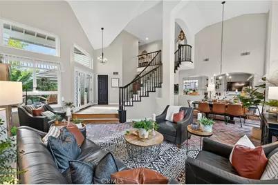 21352 Silvertree Lane, Rancho Santa Margarita, CA 92679 - Photo 9