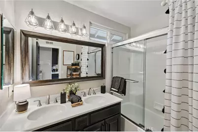 21352 Silvertree Lane, Rancho Santa Margarita, CA 92679 - Photo 33