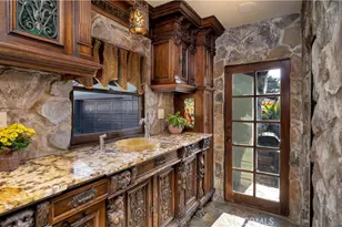 2510 N Park Blvd, Santa Ana, CA 92706 - Photo 27