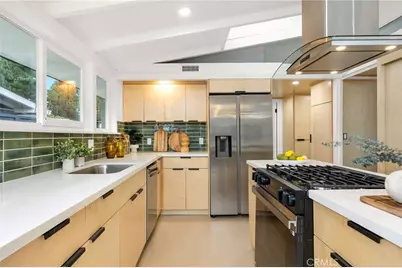 3103 Shipway Avenue, Long Beach, CA 90808 - Photo 17