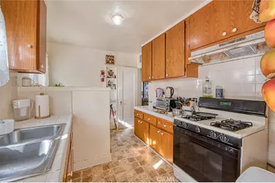 3982 S Gramercy, Los Angeles, CA 90062 - Photo 11