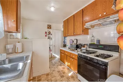 3982 S Gramercy, Los Angeles, CA 90062 - Photo 11
