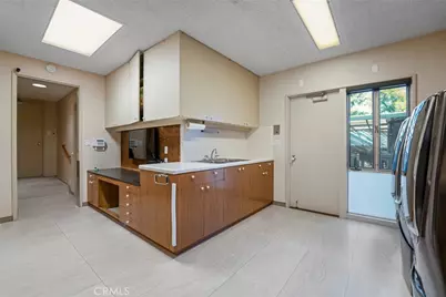 1458 Hillcrest, Pasadena, CA 91106 - Photo 19