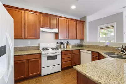 15643 Vista Way #110, Lake Elsinore, CA 92532 - Photo 9