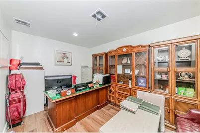 702 W Holt Avenue, Pomona, CA 91768 - Photo 25