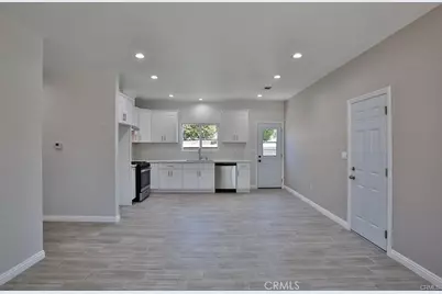 2302 W La Verne Avenue, Santa Ana, CA 92704 - Photo 7