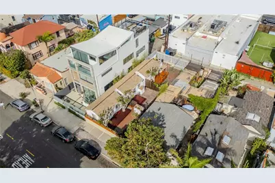 1309 Cabrillo, Venice, CA 90291 - Photo 49