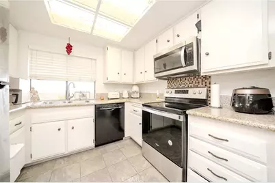 13526 La Jolla, La Mirada, CA 90638 - Photo 11