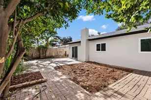 913 S Diamond, Santa Ana, CA 92704 - Photo 25