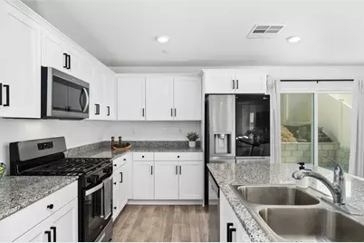 28876 Camaro, Winchester, CA 92596 - Photo 11