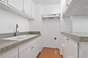 5585 E Pacific Coast Hwy, Long Beach, CA 90804 - Photo 9