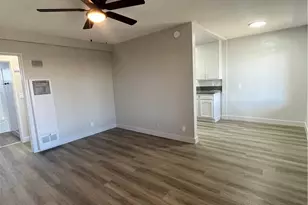 732 W Imperial, Los Angeles, CA 90044 - Photo 7