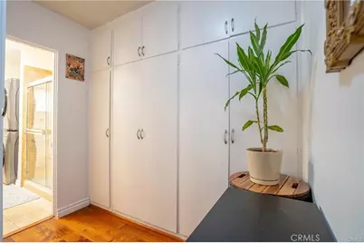 446 S St Andrews, Los Angeles, CA 90020 - Photo 15