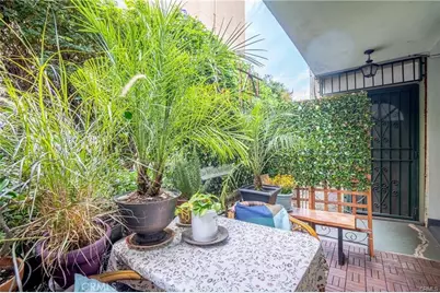 446 S St Andrews, Los Angeles, CA 90020 - Photo 25