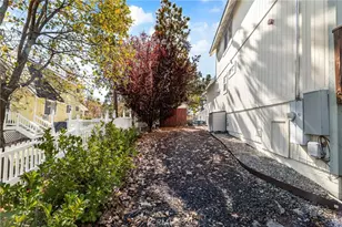 1158 Klondike, Lake Arrowhead, CA 92352 - Photo 39