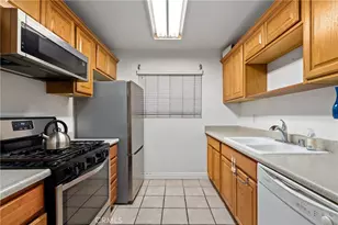 1094 Cabrillo Park, Santa Ana, CA 92701 - Photo 7