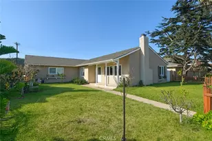 17451 Newland, Huntington Beach, CA 92647 - Photo 5
