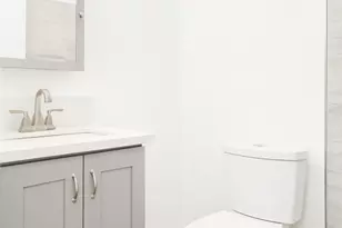 17451 Newland, Huntington Beach, CA 92647 - Photo 19