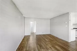 545 Chestnut Ave, Long Beach, CA 90802 - Photo 3