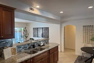 2437 Fordham, Costa Mesa, CA 92626 - Photo 3