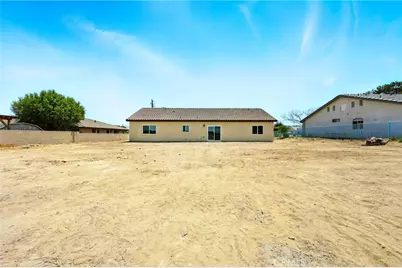 16920 Danbury Ave, Hesperia, CA 92345 - Photo 17