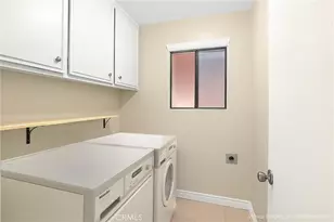 421 S Van Ness, Los Angeles, CA 90020 - Photo 19