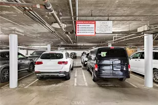 421 S Van Ness, Los Angeles, CA 90020 - Photo 29