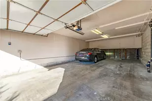 2240 N Legion Dr, Signal Hill, CA 90755 - Photo 13