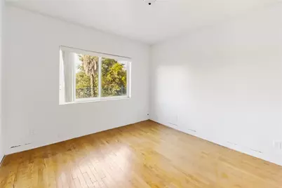 261 E Crescent Avenue, Redlands, CA 92373 - Photo 11