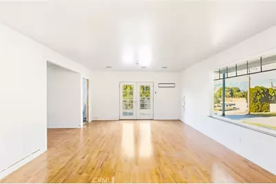 261 E Crescent Avenue, Redlands, CA 92373 - Photo 5