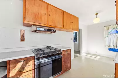 12235 12235 Menlo Avenue, Hawthorne, CA 90250 - Photo 11
