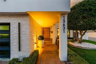 15631 Sunburst Ln, Huntington Beach, CA 92647 - Photo 5