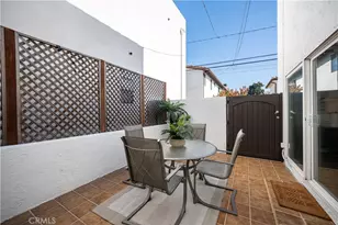 108 Roycroft Ave, Long Beach, CA 90803 - Photo 25