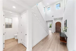 118 Sunnybank, Irvine, CA 92618 - Photo 7