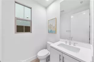 118 Sunnybank, Irvine, CA 92618 - Photo 23