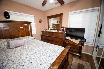 12057 Newmire, Norwalk, CA 90650 - Photo 17