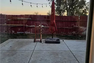 6026 Winncliff Dr, Jurupa Valley, CA 92509 - Photo 13