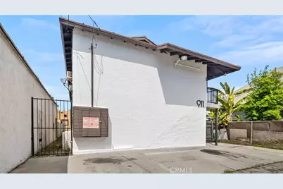 911 E 10th Street, Long Beach, CA 90813 - Photo 3