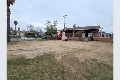 2004 Virginia Street, Bakersfield, CA 93305 - Photo 3