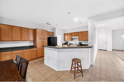 16649 Denham, Victorville, CA 92395 - Photo 13