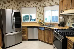 307 S Smith Ave, Corona, CA 92882 - Photo 9