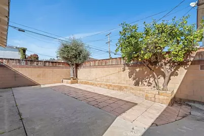 831 Roswell Avenue, Long Beach, CA 90804 - Photo 33