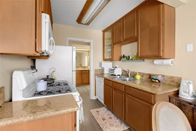 1410 W Lambert #202, La Habra, CA 90631 - Photo 9