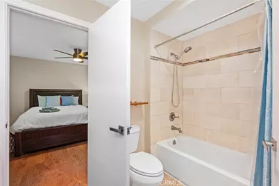 341 S Meadows, Manhattan Beach, CA 90266 - Photo 29