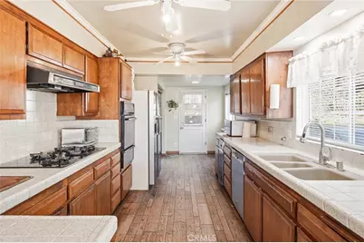 715 Mountain View Street, Altadena, CA 91001 - Photo 13