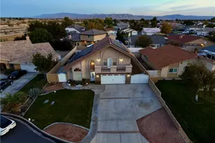 18465 Tarpon Ln, Victorville, CA 92395 - Photo 3