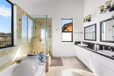 12348 Circula Panorama, North Tustin, CA 92705 - Photo 33