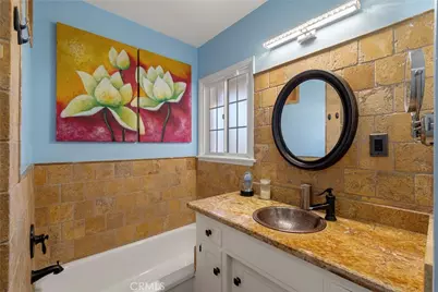 2213 Knoxville Avenue, Long Beach, CA 90815 - Photo 9